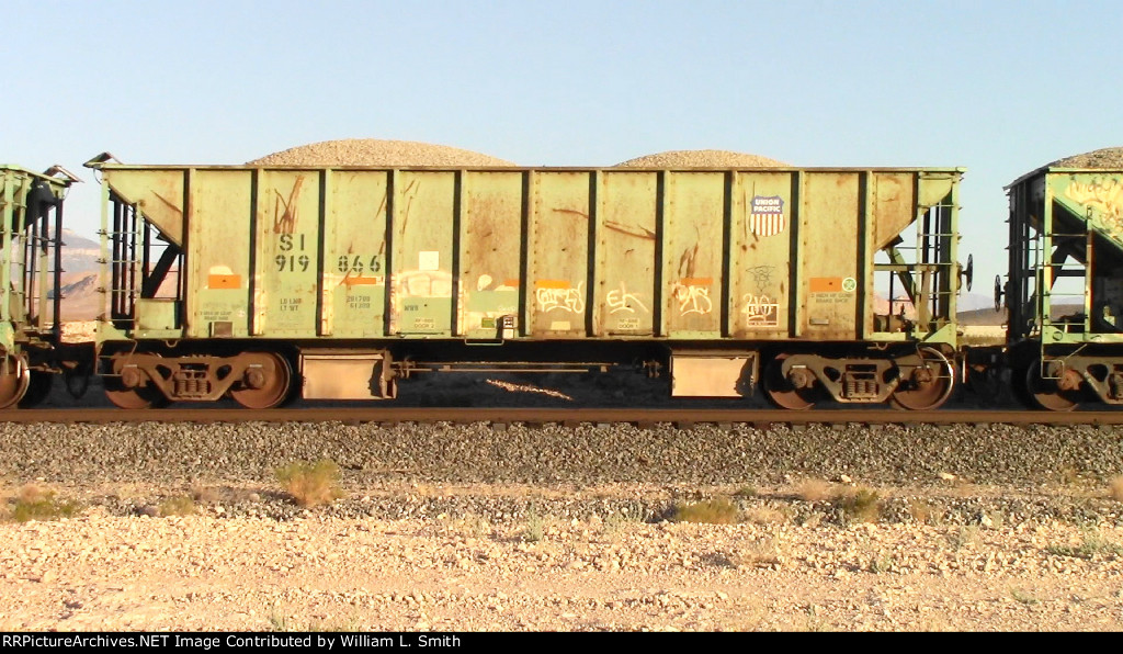 WB Unit Ballast Frt at Erie NV -23